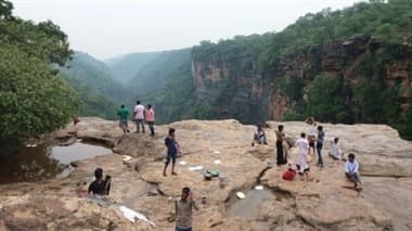 Video: New Year पर जश्न मनाने 'आइए न हमरा बिहार में', मजा लीजिए प्रकृति, खूबसूरती और यहां के झीलों का...