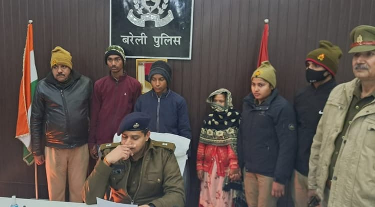 Bareilly Crime: नवविवाहिता का फेसबुक पर अजनबी युवक से प्यार, प्रेमी के साथ मिलकर पति की हत्या, ऐसे हुआ खुलासा