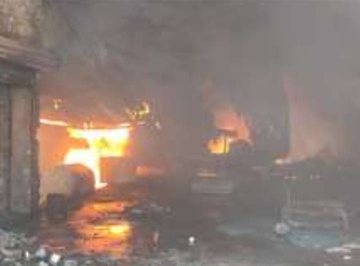 Bareilly News: परसाखेड़ा इंडस्ट्रियल एरिया की पेंट फैक्ट्री में लगी आग, दमकल की गाड़ियां मौके पर