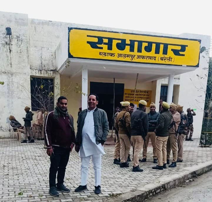 UP MLC Election 2023: बरेली-मुरादाबाद एमएलसी चुनाव के लिए वोटिंग जारी, जानें सपा के लिए क्यों जरूरी है ये सीट