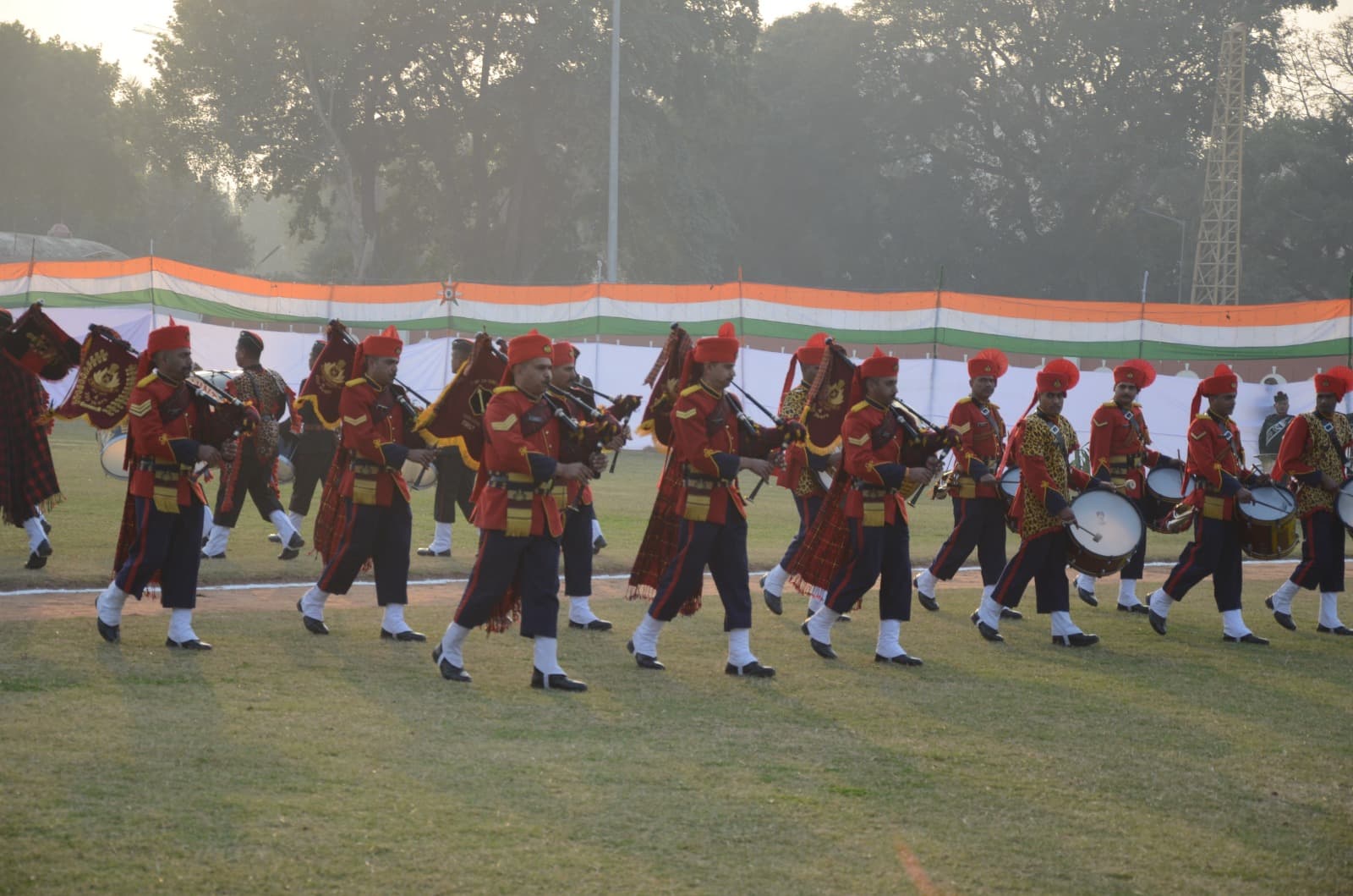 Beating The Retreat: गणतंत्र दिवस समापन समारोह, बीटिंग द रिट्रीट ने बांधा समा, देखें दिल को छू जाने वाली Pics