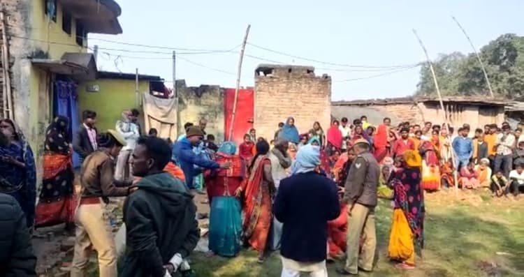 Maharajganj: संदिग्ध परिस्थिति में आग लगने से महिला और मासूम की जलने से मौत, मामले की जांच में जुटी पुलिस