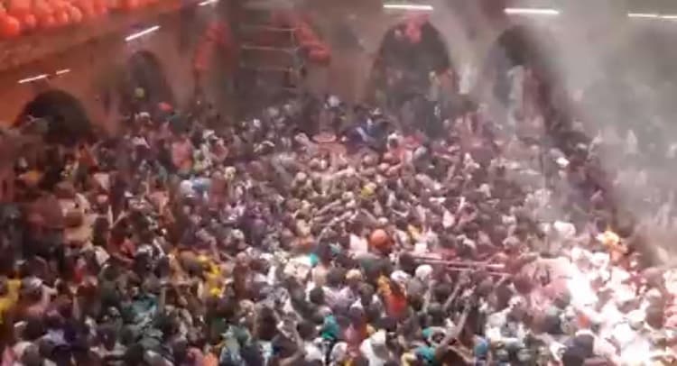 Mathura Holi 2023: मथुरा में 3 मार्च को मनाई जाएगी रंगभरी एकादशी, चंदन, अबीर और गुलाल से खेली जाती है होली