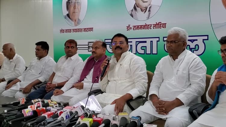 महागठबंधन ने जारी किया MLC उम्मीदवारों का नाम, JDU के 3:CPI और RJD के 1-1 कैंडिडेट