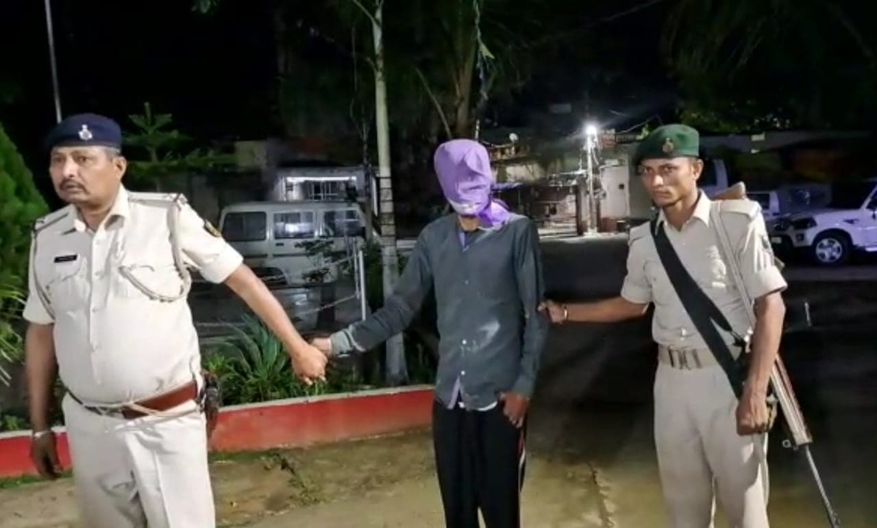 बिहार: जमुई में घर के सामने खड़ी लड़कियों को जबरन किस करके भागा सिलेंडर डिलीवरी ब्वॉय, गिरफ्तार