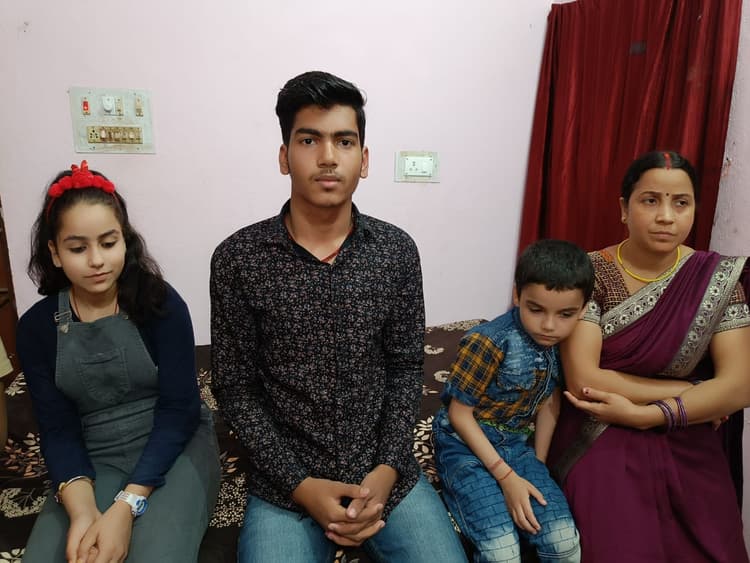 Bihar Board 12th Topper: रजनीश बना कॉमर्स का स्टेट टॉपर, पढ़िए क्यों बनना चाहता है चार्टर्ड एकाउंटेंट