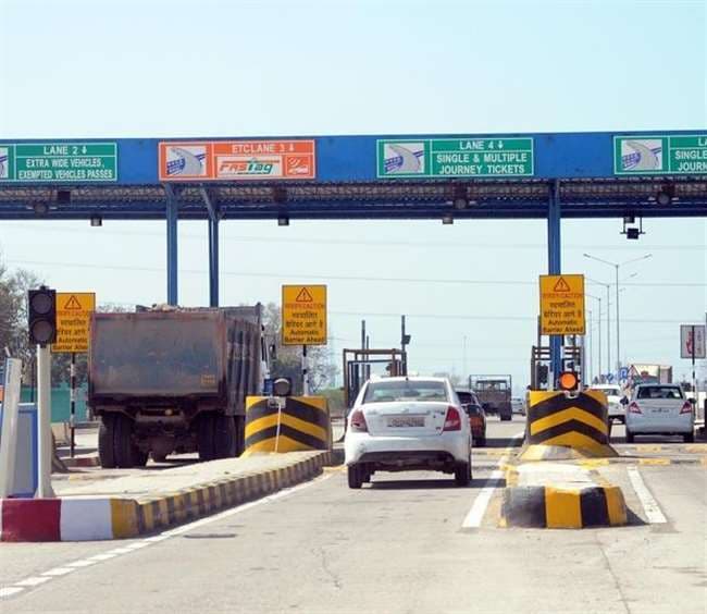 सफर होगा महंगा, बाराजोड़ टोल पर कार के लिये चुकाने होंगे 10 रु. अधिक, जानिये कहां  कितना  बढ़ा टोल टैक्स...