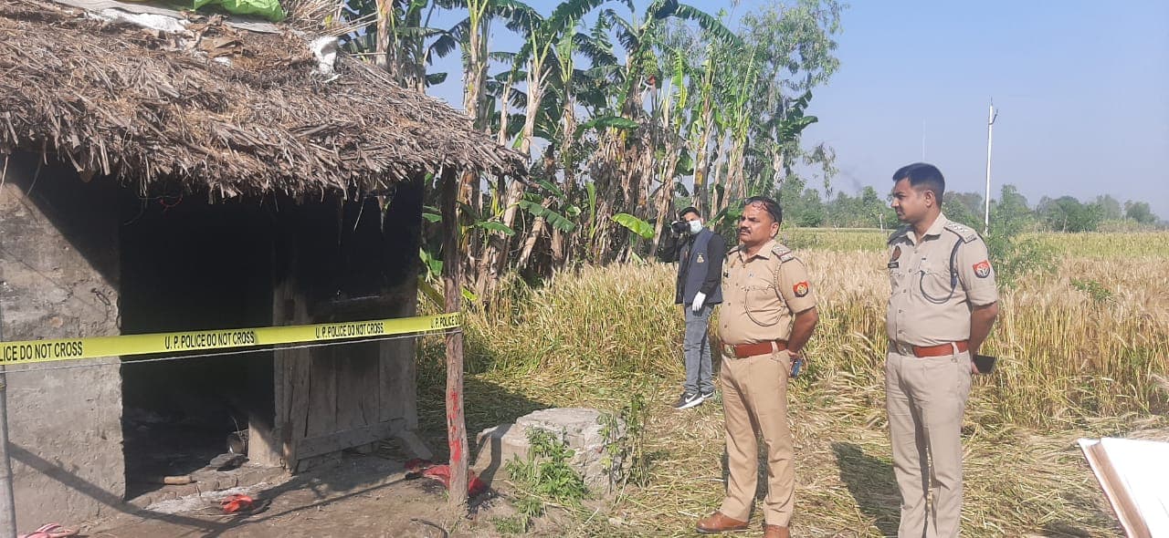 UP News : बरेली के फरीदपुर में खेत की झोपड़ी में मिला वकील का शव, जिंदा जलाकर मारने की आशंका
