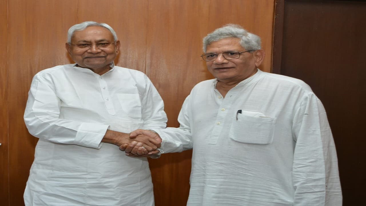 मिशन 2024: राहुल, केजरीवाल और खरगे के बाद आज वाम दलों की बारी, डी. राजा और सीताराम येचुरी से मिले नीतीश कुमार
