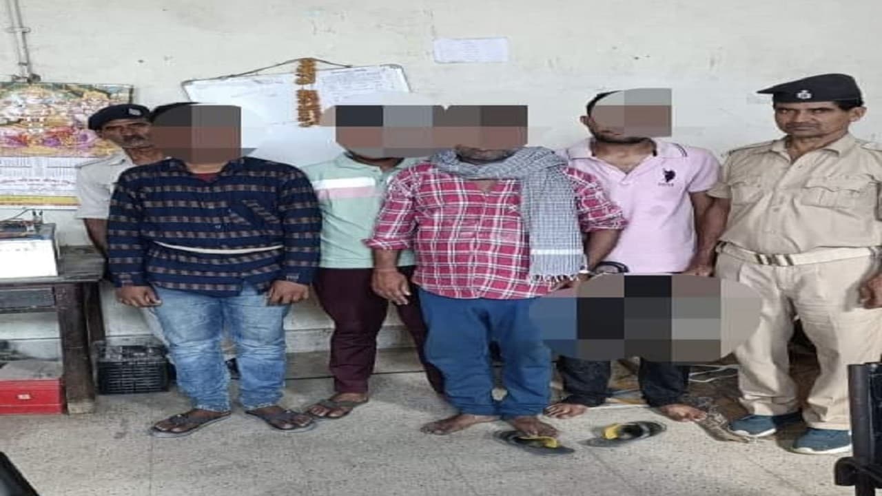 बिहार: औरंगाबाद में कोढ़ा गैंग के खिलाफ पुलिस की बड़ी कार्रवाई, चार अपराधियों को दबोचा