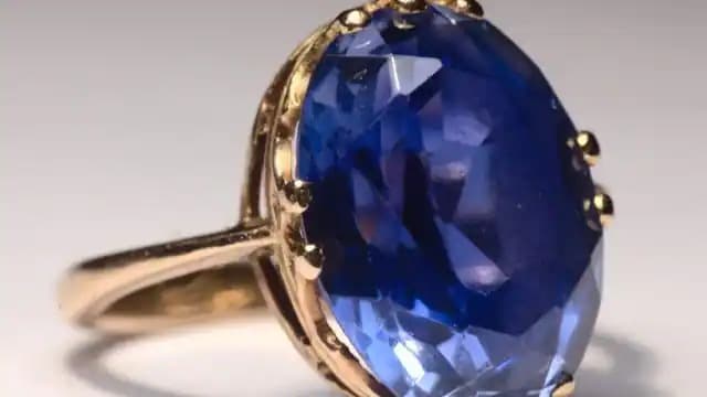 Lucky Stone इन राशि के जातकों को माला-माल कर देता है नीलम, जानें धारण करने का सही तरीका और फायदे