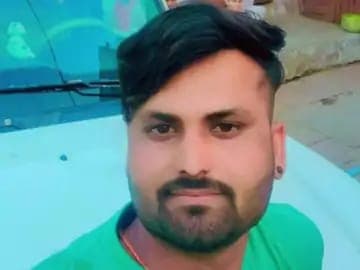 '' पापा, मेरी मौत के जिम्मेदार दो लोग हैं जिन्हें आप जेल भिजवा देना '' कहकर संदीप ने  कर ली आत्महत्या