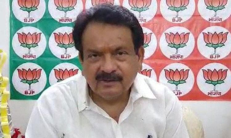 सरकारी अस्पताल में सस्ते में मिलेगा अच्छा इलाज, आगरा पहुंचे केंद्रीय स्वास्थ्य राज्य मंत्री ने दिलाया भरोसा