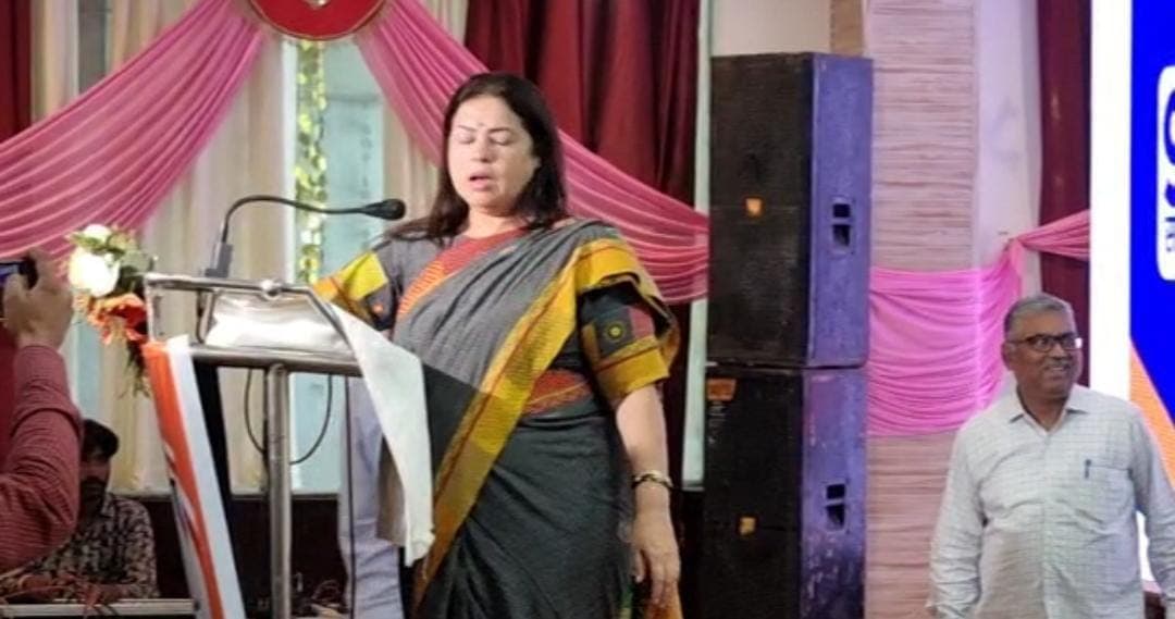 मीनाक्षी लेखी ने पहलवानों के मुद्दे पर इंतजार करने को कहा,दिल्ली मर्डर केस को बताया सबक लेने वाला मामला