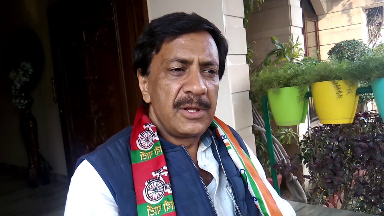 आगरा: सरकारी कार्य में बाधा डालने और अधिकारियों से अभद्रता करना पड़ा भारी, कांग्रेस नेता पर मुकदमा दर्ज