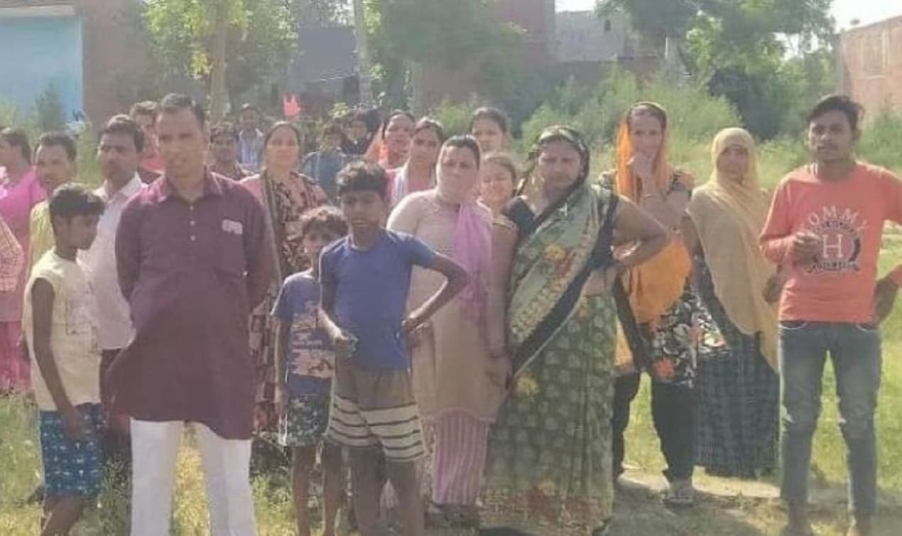 जेल से छूटकर घर पहुंचे बदमाश ने पत्नी को पहले पीटा फिर उसकी हत्या कर दी, पास खड़े युवक को भी मारी गोली