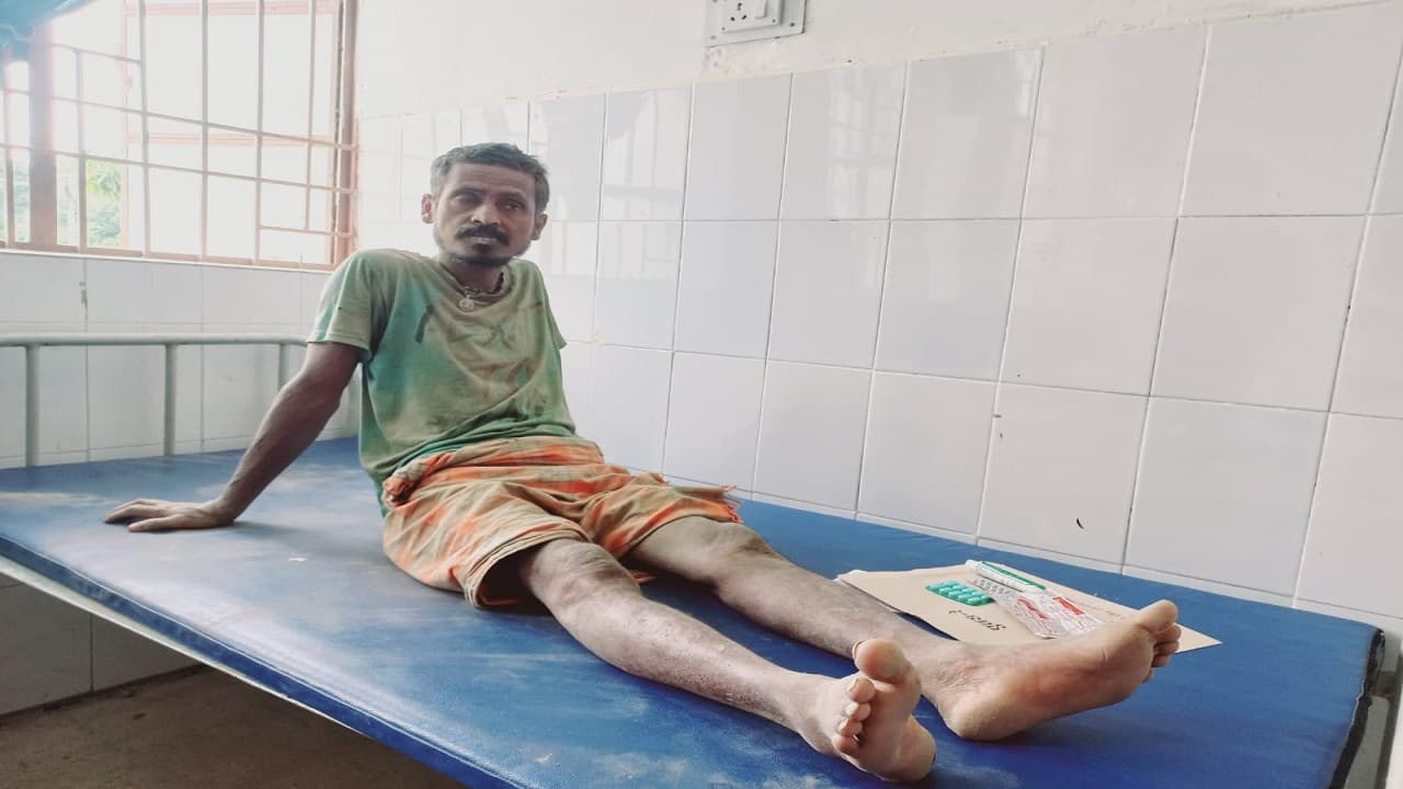 बिहार: सुपौल के निर्मली रेलवे स्टेशन पर निर्माण कार्य के दौरान मिट्टी धंसने से दो लोग दबे, एक की स्थिति गंभीर