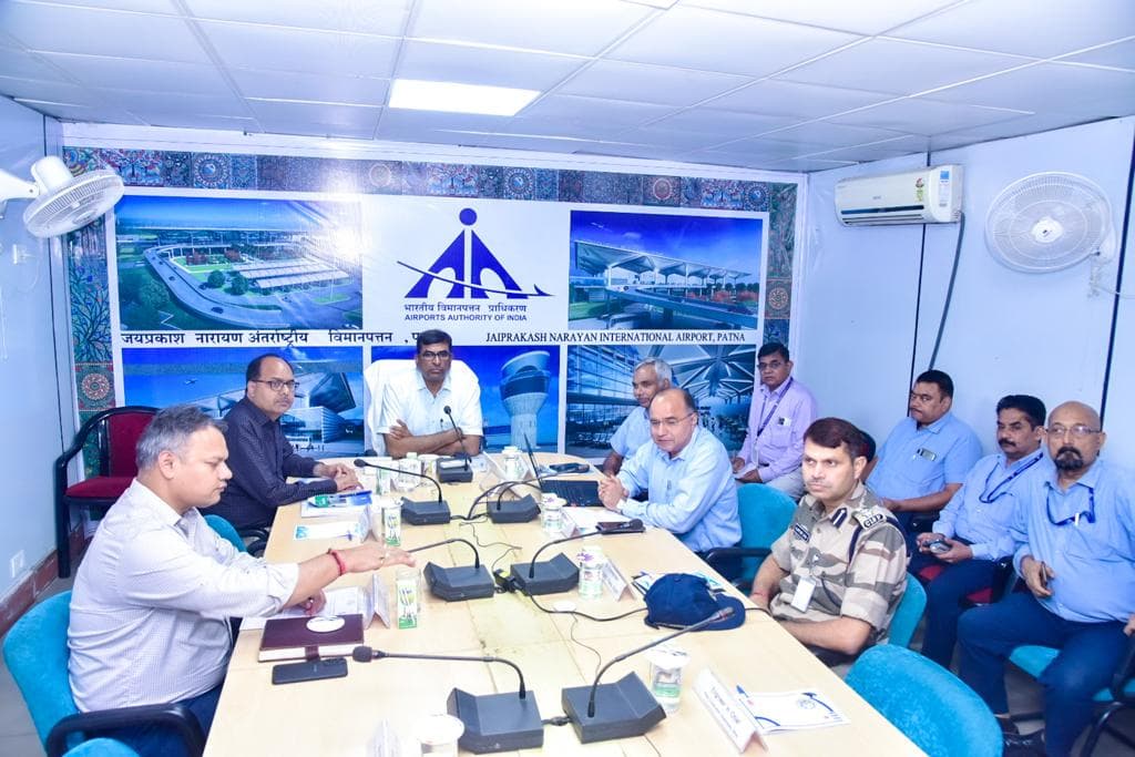 पटना एयरपोर्ट के आसपास खुले में मांस-मछली बेचने पर होगी कार्रवाई, वॉल पेंटिंग कर किया जायेगा जागरूक