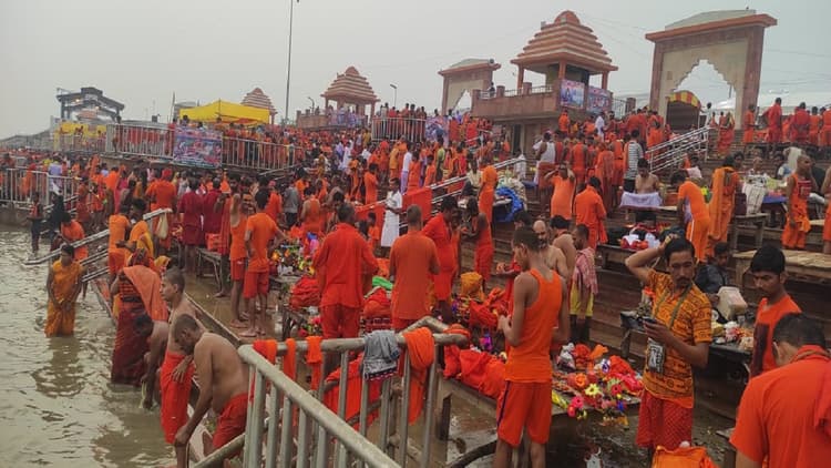 श्रावणी मेला 2023: बोल-बम से गूंज उठा सुल्तानगंज, केसरिया हो गया पूरा शहर, फोटो में देखें भक्तों का उत्साह