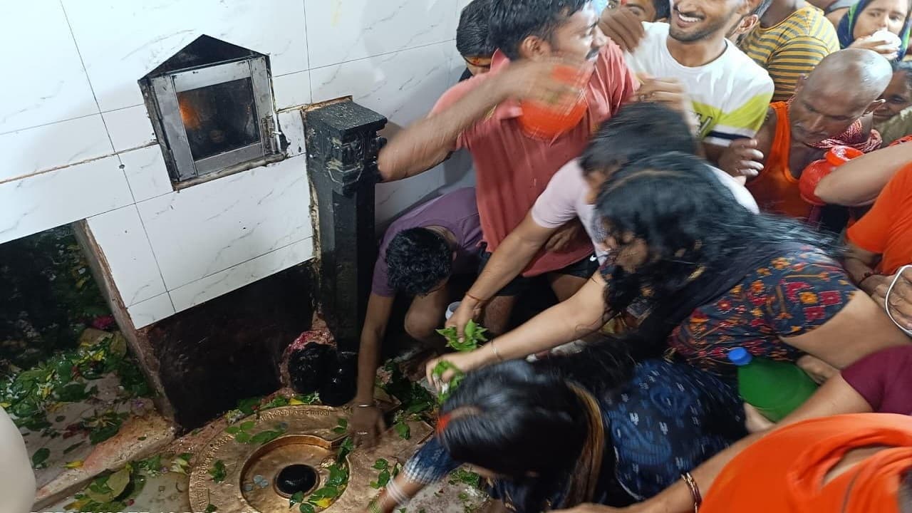 सावन की पहली सोमवारी को सुलतानगंज में उमड़ा कांवरियों का हुजूम, देखें अजगैबीनगरी की Exclusive तस्वीर