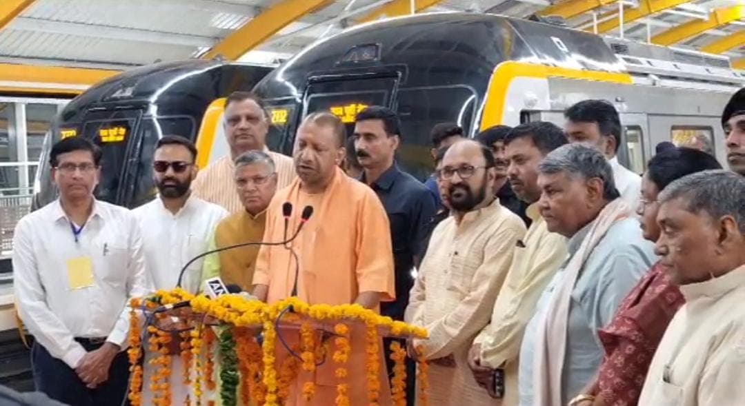 जामा मस्जिद मेट्रो स्टेशन का नाम होगा ' मनकामेश्वर मंदिर ' आगरा में ट्रायल रन सफल , CM योगी ने कही ये बात..