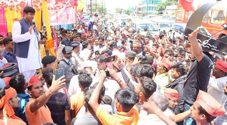 संकल्प यात्रा के दौरान मुकेश सहनी गंगा जल लेकर कार्यकर्ताओं से क्या दिला रहे संकल्प?