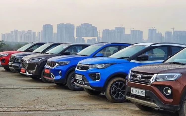 PHOTOS: मात्र 5 से 6 लाख की बजट में मिलने वाली इन 5 कारों के धांसू माइलेज को सुनकर आप भी रह जाएंगे दंग!