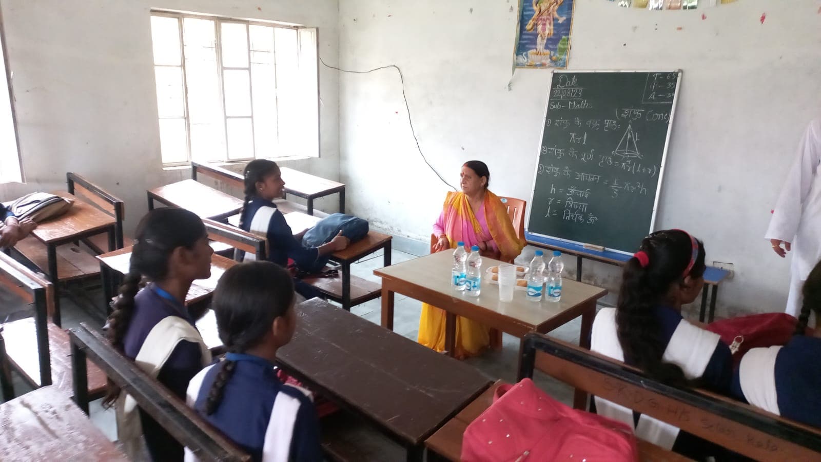 मायके में पति लालू प्रसाद के साथ अपने स्कूल गईं राबड़ी, बताया क्यों नहीं पढ़ पायी थी पांचवी के बाद...