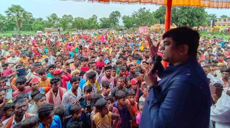 मुजफ्फरपुर की संकल्प यात्रा में सहनी ने दी चुनौती, ' जब समाज के लोग रक्षा के लिए तैयार हो तो क्यों डरना'