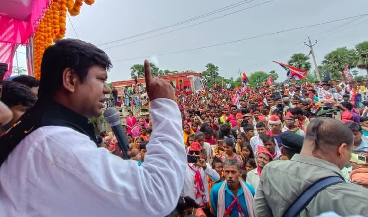 संकल्प यात्रा में सहनी पहुंचे बक्सर, कहा, आपकी ताकत से दिल्ली की कुर्सी हिल रही है