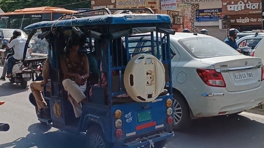 आगरा: दो नए चरणों के तहत ई-रिक्शा पर प्रतिबंध लगाएगी यातायात पुलिस, सिटी बस का भी समय होगा निर्धारित
