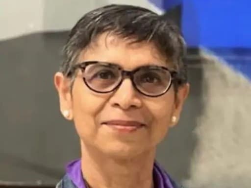 नोएडा: बाथरूम में मिला सुप्रीम कोर्ट की महिला वकील का शव, पति मौके से फरार