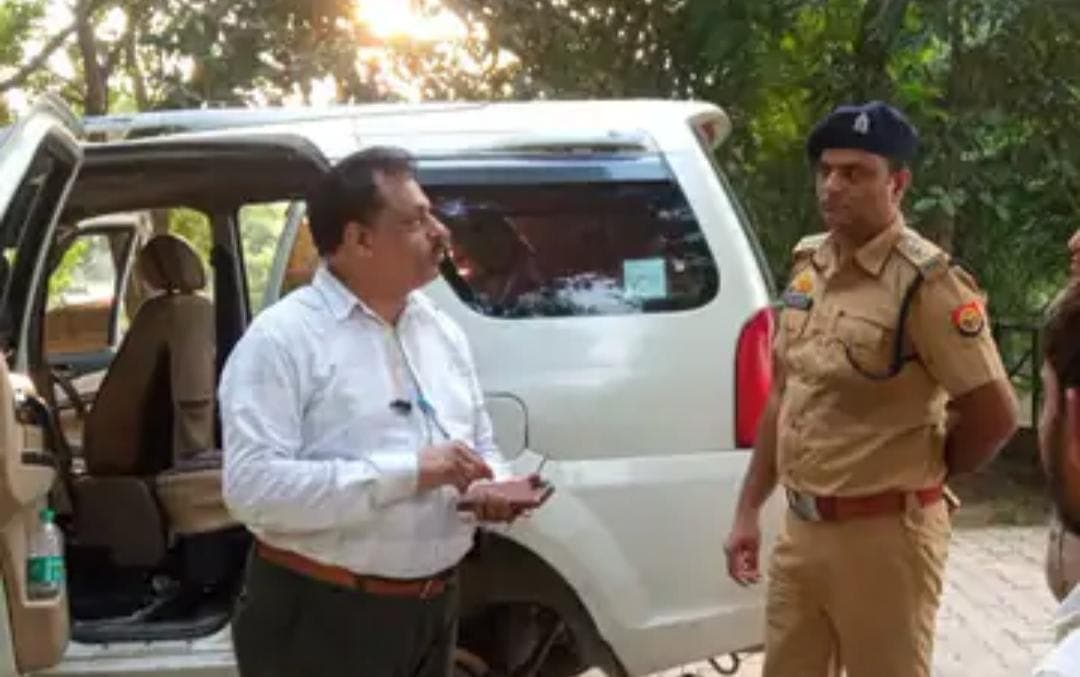 मथुरा: नार्कोटिक्स टीम ने करोड़ों की चरस के साथ 4 तस्कर दबोचे, गाड़ी में ऐसे छिपाया कि ढूंढने में छूटे पसीने