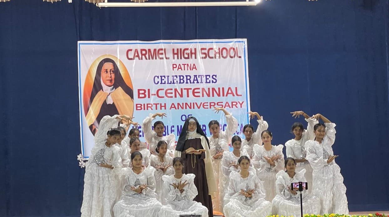 Mother Veronica Birth Anniversary पर कार्मेल हाई स्कूल ने नृत्य और संगीत से दिया उनके जीवन का संदेश...
