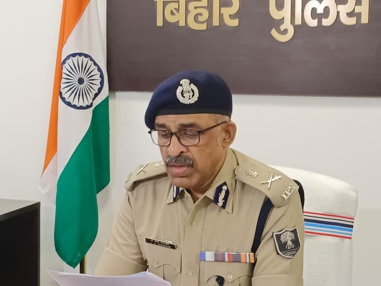 बिहार पुलिस ने साइबर अपराधियों और जातीय उन्माद फैलाने वालों को दी सलाह, एडीजी ने कहा- रखी जा रही कड़ी नजर
