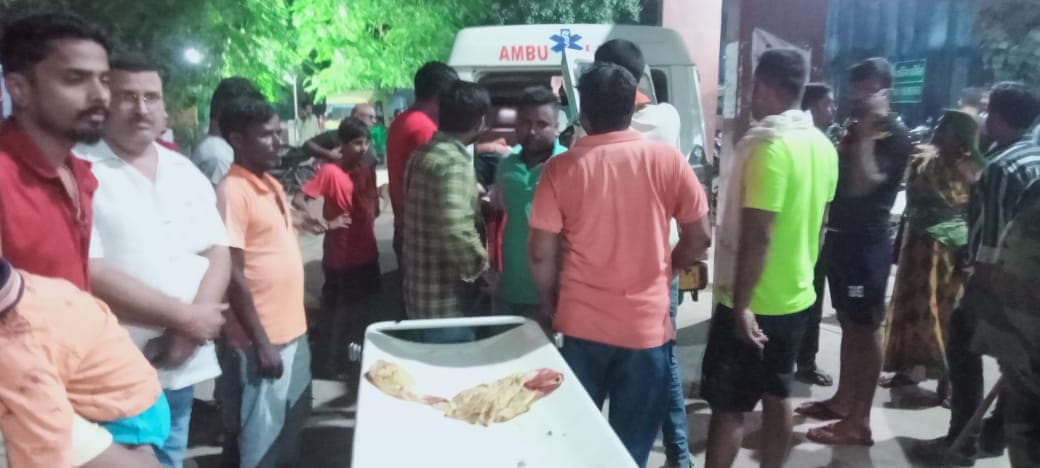 छपरा में नाला विवाद को लेकर चाकूबाजी, वार्ड पार्षद समेत 4 घायल, अस्पताल में भी दबंगों ने पार्षद पर किया हमला