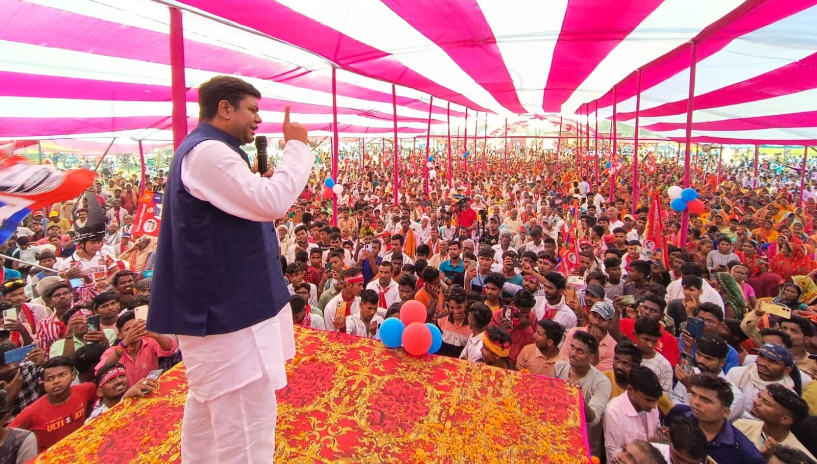 Bihar Politics: सारण में मुकेश सहनी ने कहा- 
भीख नहीं अधिकार मांग रहे, आरक्षण निषादों का अधिकार है