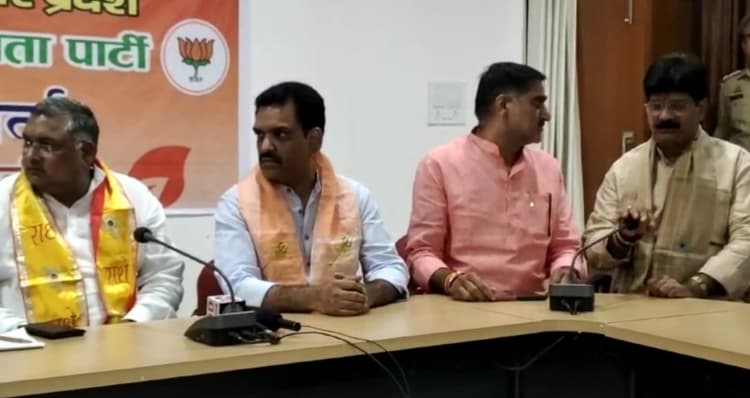 UP News : अलीगढ़ में अनसूचित जाति सम्मेलन, मंत्री असीम अरूण ने किया यूपी की 80 सीट जीतनें का दावा