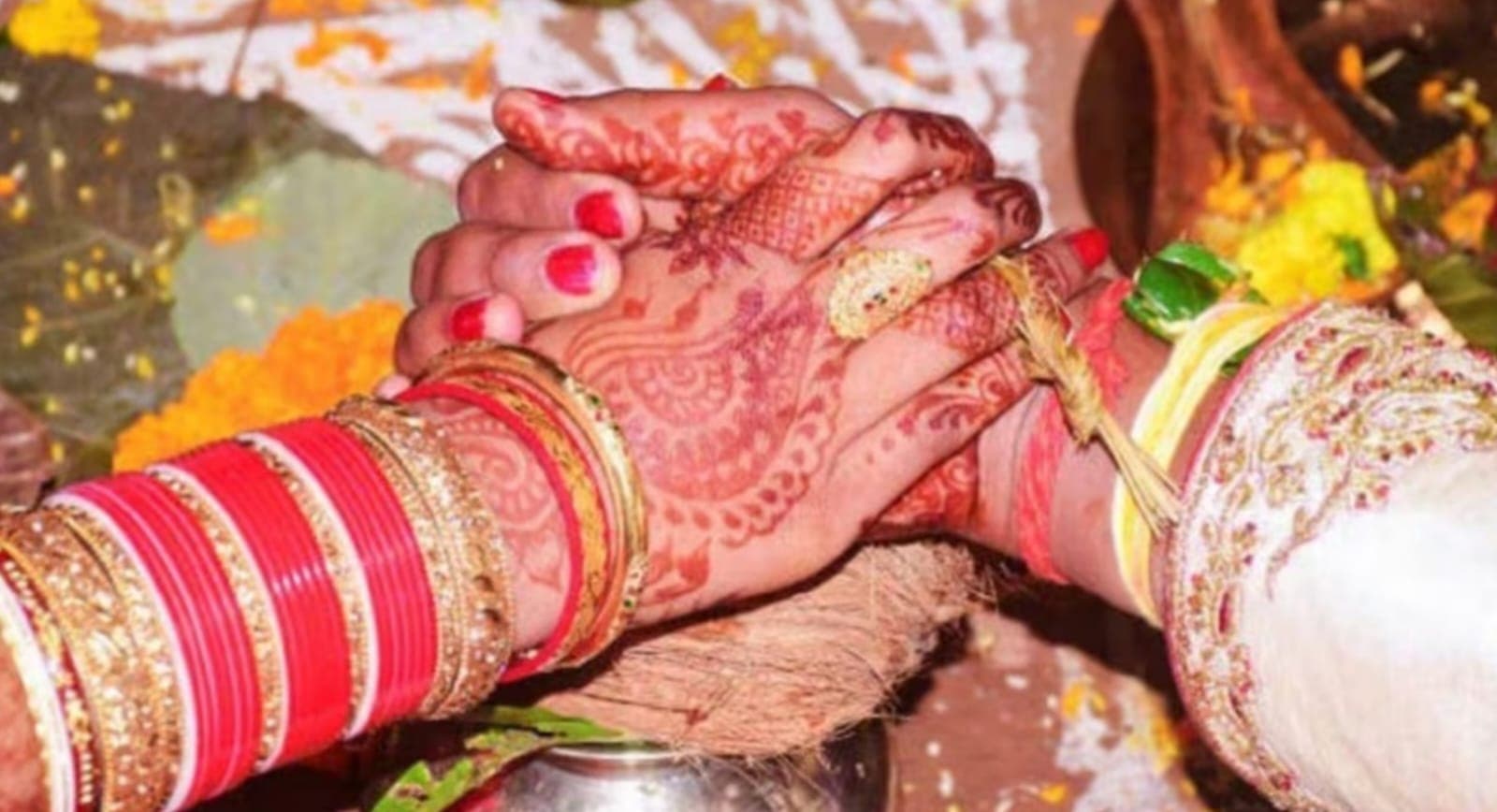 सरकार मुख्यमंत्री सामूहिक विवाह योजना में 2200 जाेड़ों की कराएगी शादी,  
 मदद लेने के लिए ऐसे करें आवेदन...