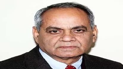 बीएचयू आईआईटी में बंटवारे पर बिफरे पूर्व कुलपति प्रो. पंजाब सिंह, बोले- सोचता हूं क्या मैंने गलती की