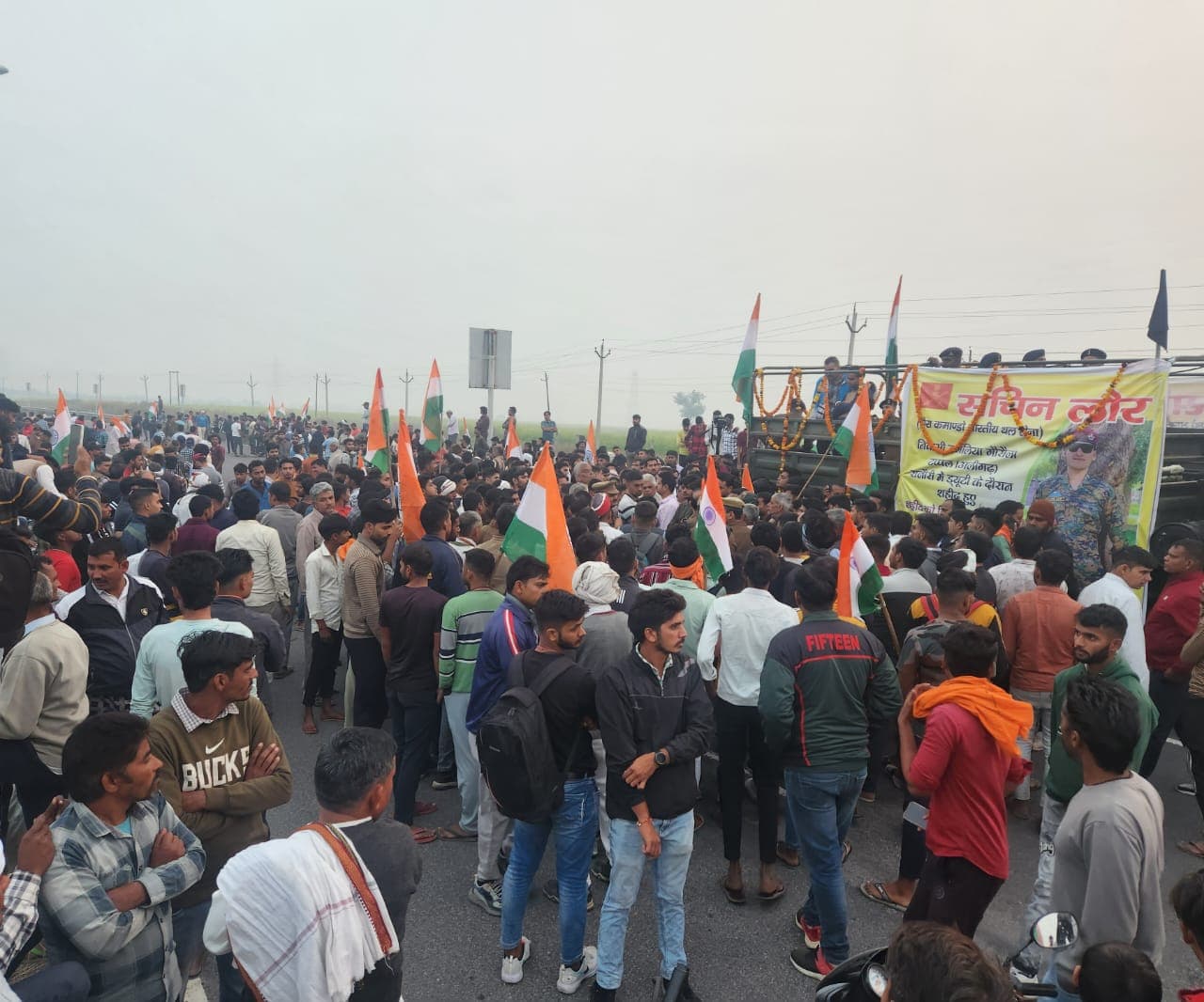 अलीगढ़ : कमांडो सचिन लौर को करगिल में शहीद हुए ताऊ की समाधि के बगल में दी जायेगी अंतिम विदाई