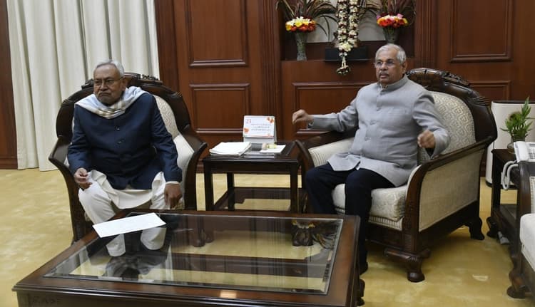 नीतीश कुमार एक बार फिर बन सकते हैं NDA का हिस्सा, 30 जनवरी से पहले बदल सकता है सरकार का स्वरूप