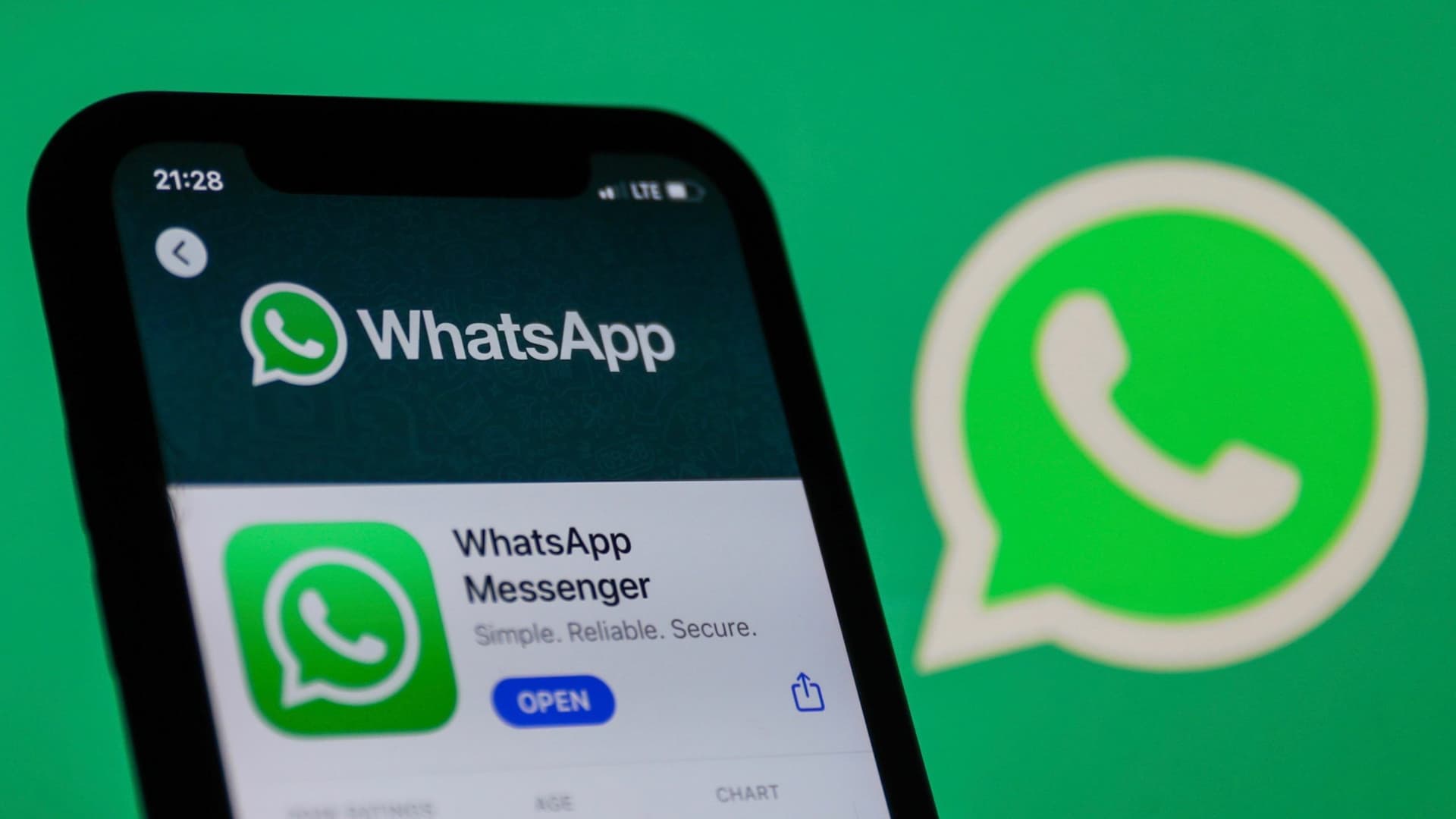 WhatsApp Privacy Update: व्हाट्सऐप ने फिर दिलाया भरोसा, कहा- नयी पॉलिसी से प्राइवेसी को कोई खतरा नहीं WhatsApp Privacy Update: व्हाट्सऐप ने फिर दिलाया भरोसा, कहा- नयी पॉलिसी से प्राइवेसी को कोई खतरा नहीं