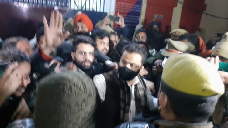 जेल से रिहा होते ही अब्दुल्लाह आजम का सरकार पर हमला, रामपुर में चुनाव को लेकर कही ये बात