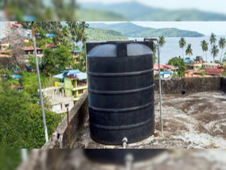 Vastu Tips: इस दिशा में नहीं रखें पानी की टंकी, वरना खाली हो जाएगा अकाउंट, कई रोगों के आप हो सकते हैं शिकार...