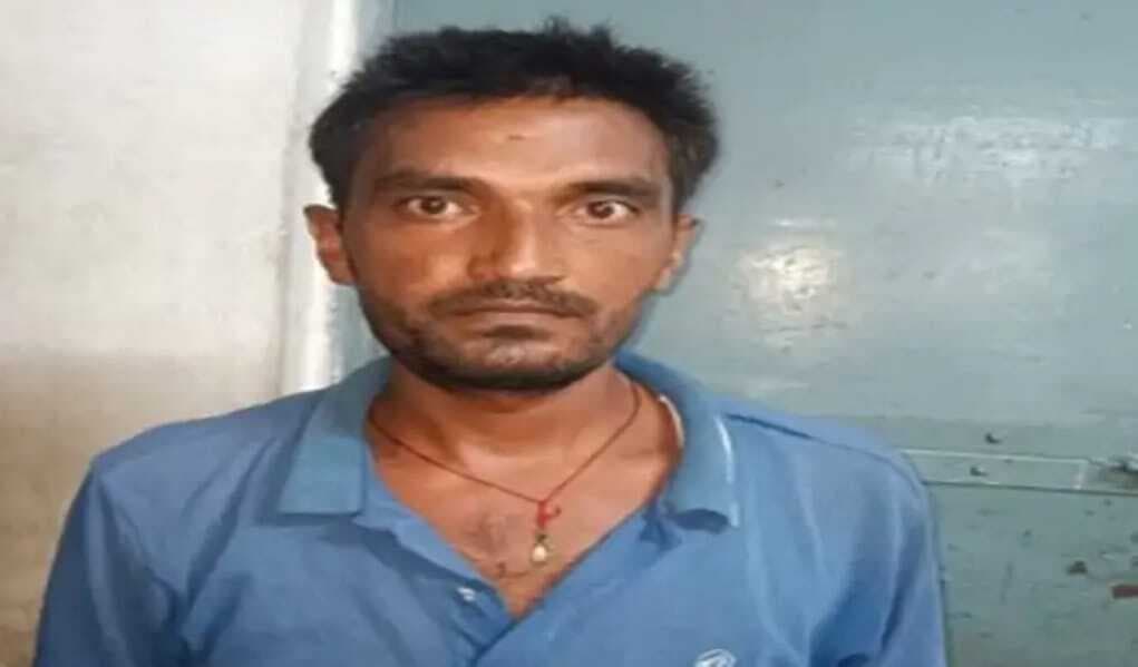 मथुरा: बुजुर्ग दंपति की हत्या का पुलिस ने किया खुलासा, अश्लील हरकत करने से रोकने पर ईट से सिर कूचकर मार डाला