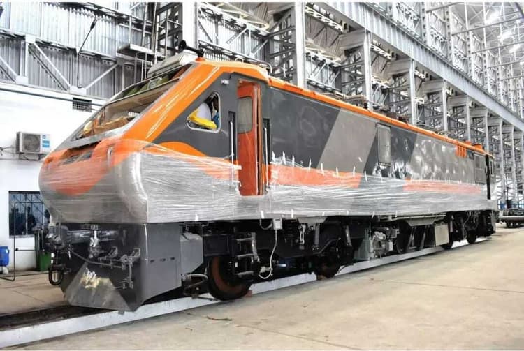 PHOTOS: यह है गरीबों का वंदे भारत सुपरफास्ट एक्सप्रेस