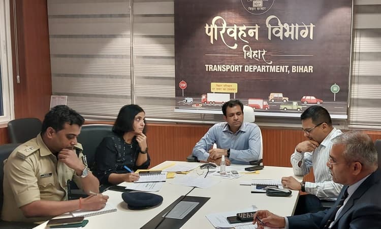 परिवहन सचिव ने कहा- डीजल सिटी बसों के अवैध परिचालन पर  जुर्माना ही नहीं जब्ती और निबंधन रद्द की भी हो कार्रवाई