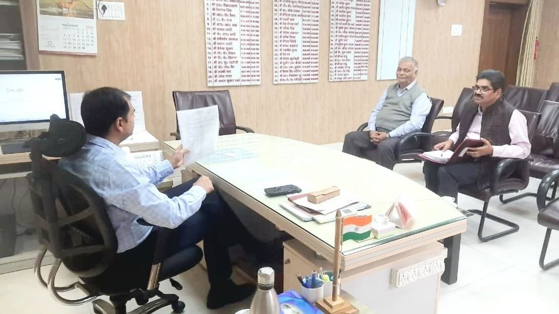 यूपी परिवहन विभाग के 35 हजार संविदाकर्मियों को मिली बड़ी सौगात, रोडवेज ने वेतन बढ़ाया