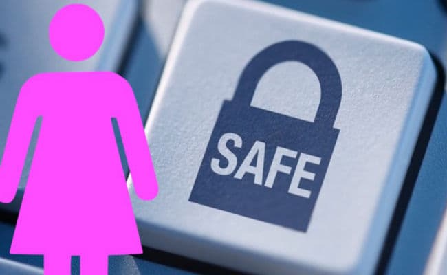 Happy Women's Day: मुसीबत में महिलाओं का सुरक्षा कवच बनेंगे ये Mobile Apps
